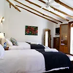 El Amparo 4*