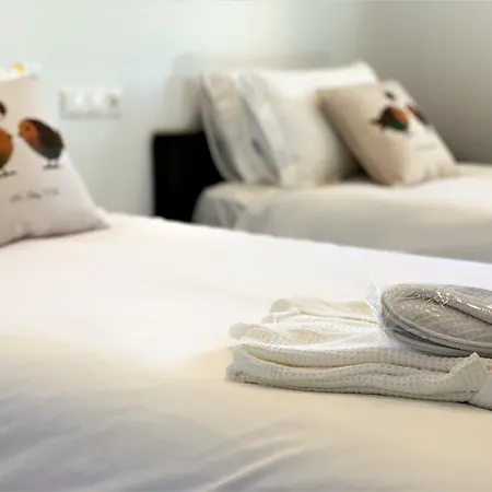 El Amparo Bed & Breakfast 4*