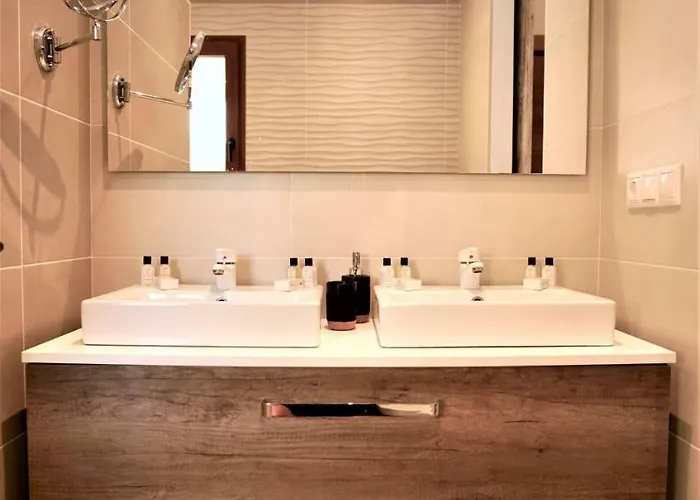 El Amparo Alhama de Granada